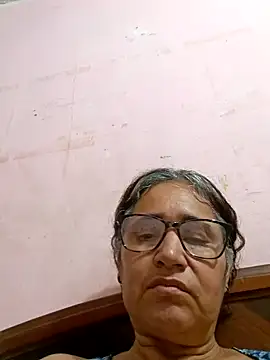 Snapshot of _candi chatting on March 18, 2025, 7:41 am candi online show from March 18, 2025, 7:41 am