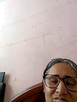 Snapshot of _candi chatting on March 18, 2025, 6:48 pm candi online show from March 18, 2025, 6:48 pm