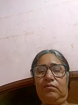 Snapshot of _candi chatting on March 20, 2025, 9:48 am candi online show from March 20, 2025, 9:48 am
