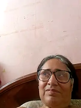 Snapshot of _candi chatting on March 20, 2025, 4:31 pm candi online show from March 20, 2025, 4:31 pm