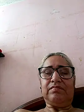 Snapshot of _candi chatting on September 11, 2025, 12:49 pm candi online show from September 11, 2025, 12:49 pm