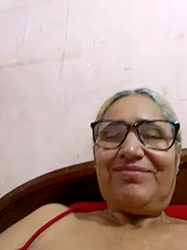 Snapshot of _candi chatting on September 15, 2025, 11:32 am candi online show from September 15, 2025, 11:32 am