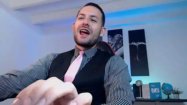 Snapshot of Jerry_hot1 chatting on January 18, 2025, 12:04 pm Jerry hot1 online show from January 18, 2025, 12:04 pm