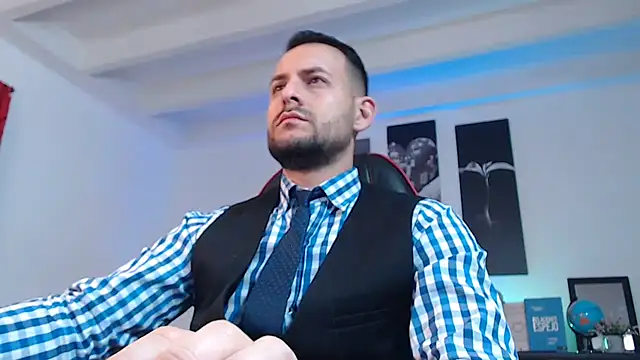 Snapshot of Jerry_hot1 chatting on February 12, 2025, 12:12 pm Jerry hot1 online show from February 12, 2025, 12:12 pm