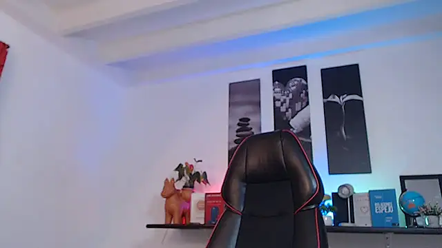 Snapshot of Jerry_hot1 chatting on February 14, 2025, 12:14 pm Jerry hot1 online show from February 14, 2025, 12:14 pm