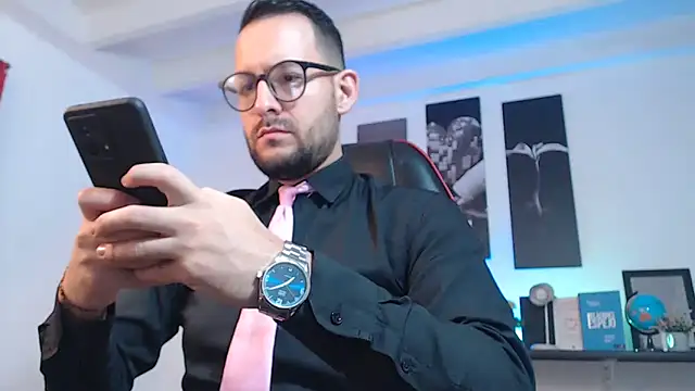 Snapshot of Jerry_hot1 chatting on February 15, 2025, 12:11 pm Jerry hot1 online show from February 15, 2025, 12:11 pm