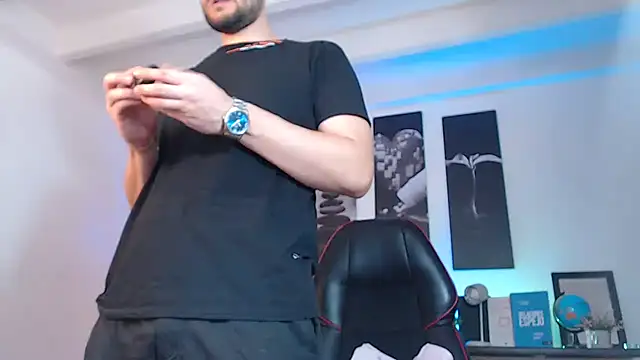 Snapshot of Jerry_hot1 chatting on February 18, 2025, 3:10 pm Jerry hot1 online show from February 18, 2025, 3:10 pm