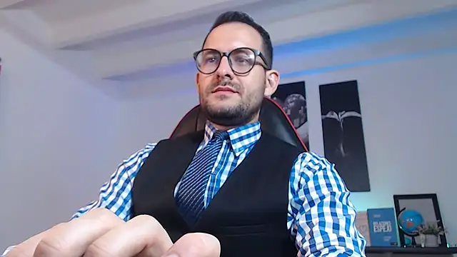 Snapshot of Jerry_hot1 chatting on February 26, 2025, 12:03 pm Jerry hot1 online show from February 26, 2025, 12:03 pm