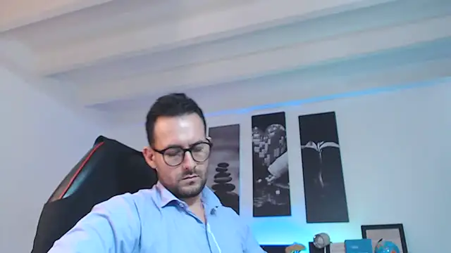 Snapshot of Jerry_hot1 chatting on March 12, 2025, 3:29 pm Jerry hot1 online show from March 12, 2025, 3:29 pm