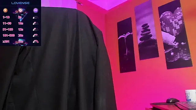 Snapshot of Jerry_hot1 chatting on September 13, 2025, 10:37 am Jerry hot1 online show from September 13, 2025, 10:37 am