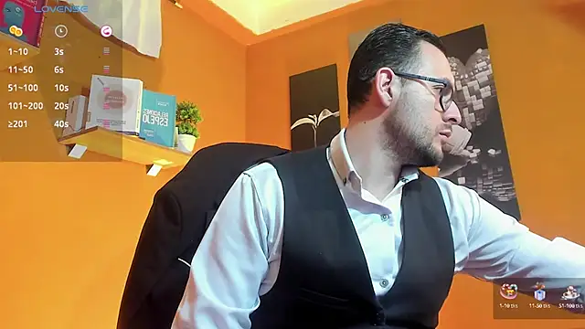 Snapshot of Jerry_hot1 chatting on October 4, 2025, 12:36 pm Jerry hot1 online show from October 4, 2025, 12:36 pm