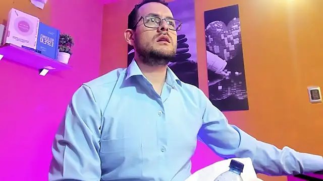 Snapshot of Jerry_hot1 chatting on October 6, 2025, 12:46 pm Jerry hot1 online show from October 6, 2025, 12:46 pm