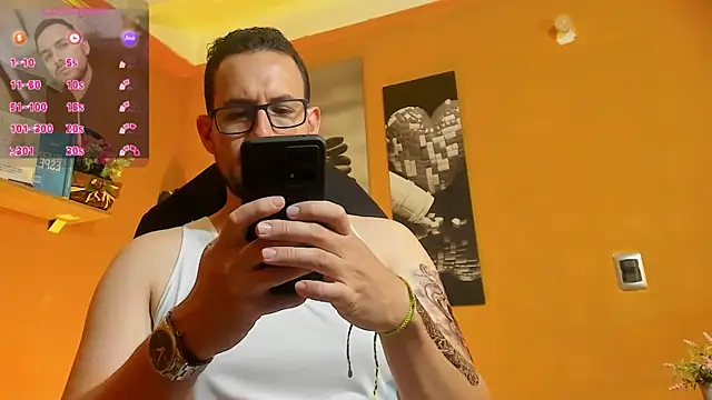 Snapshot of Jerry_hot1 chatting on November 5, 2025, 12:49 pm Jerry hot1 online show from November 5, 2025, 12:49 pm