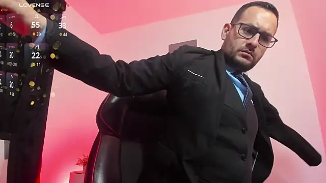 Snapshot of Jerry_hot1 chatting on January 13, 2026, 12:43 pm Jerry hot1 online show from January 13, 2026, 12:43 pm