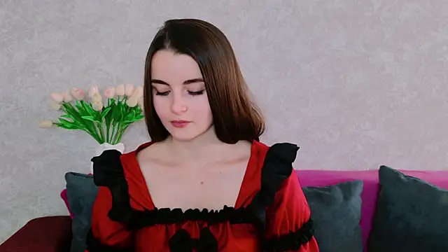 Miss Arwen online show from November 11, 2025, 4:01 am