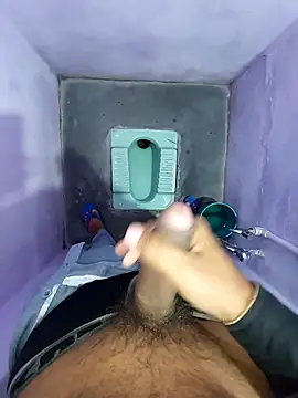 studboy1111 online show from November 29, 2025, 8:23 pm