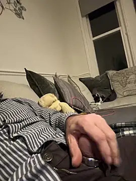 Shyboy817 online show from February 17, 2026, 2:08 am