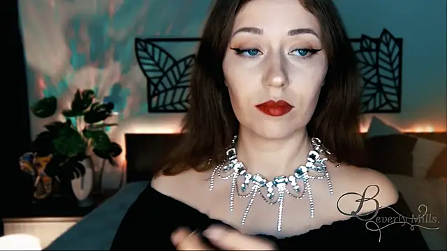 Snapshot of MissBeverlyMills chatting on January 11, 2025, 1:43 pm MissBeverlyMills online show from January 11, 2025, 1:43 pm