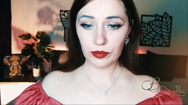 Snapshot of MissBeverlyMills chatting on February 19, 2025, 4:33 pm MissBeverlyMills online show from February 19, 2025, 4:33 pm