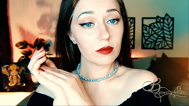 Snapshot of MissBeverlyMills chatting on March 22, 2025, 4:15 pm MissBeverlyMills online show from March 22, 2025, 4:15 pm