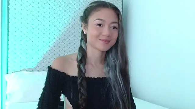 Snapshot of hantonella_ chatting on June 1, 2026, 12:07 pm hantonella online show from June 1, 2026, 12:07 pm