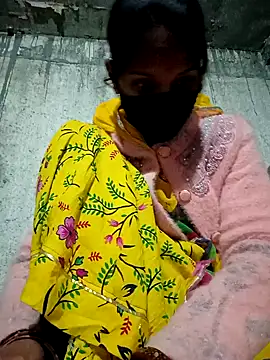 Snapshot of Anushka_Ji chatting on January 6, 2025, 4:44 pm Anushka Ji online show from January 6, 2025, 4:44 pm