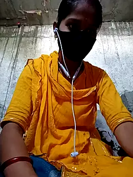 Snapshot of Anushka_Ji chatting on February 18, 2025, 7:32 am Anushka Ji online show from February 18, 2025, 7:32 am