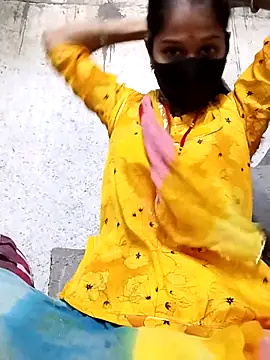 Snapshot of Anushka_Ji chatting on September 12, 2025, 3:39 am Anushka Ji online show from September 12, 2025, 3:39 am