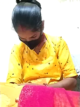 Anushka Ji online show from November 18, 2025, 7:57 am