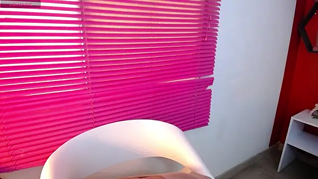  poison sweet online show from January 7, 2026, 5:04 pm