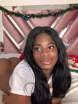 Tamara Lubezkii online show from December 29, 2024, 9:41 pm