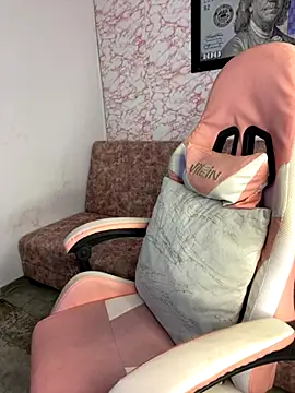 Tamara Lubezkii online show from September 17, 2025, 5:47 pm