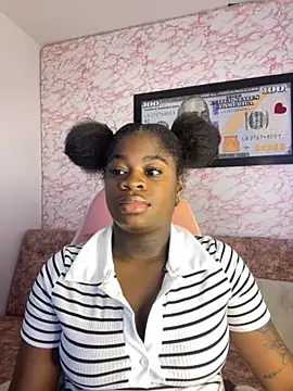 Tamara Lubezkii online show from October 5, 2025, 5:33 pm