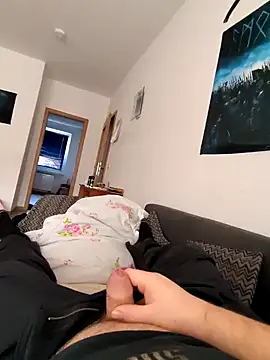 Henryb61 online show from December 13, 2024, 11:23 am