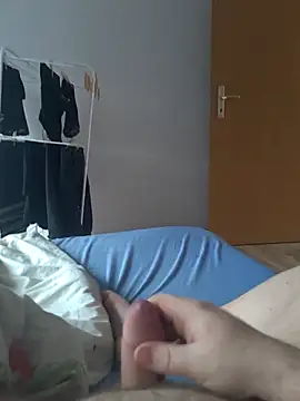 Henryb61 online show from March 13, 2025, 10:15 am