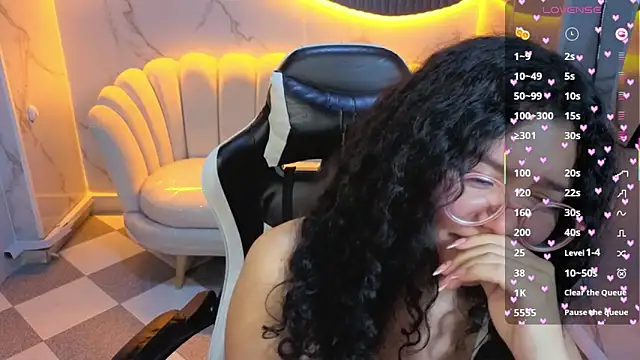 victoria castillo b online show from January 18, 2026, 12:47 am