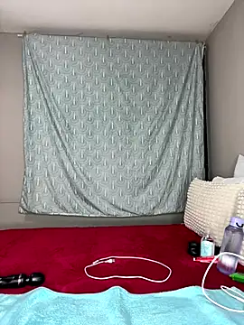 Snapshot of Kinkyy_ chatting on December 18, 2025, 11:44 pm Kinkyy online show from December 18, 2025, 11:44 pm