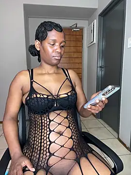 Snapshot of Kinkyy_ chatting on March 26, 2026, 10:43 am Kinkyy online show from March 26, 2026, 10:43 am