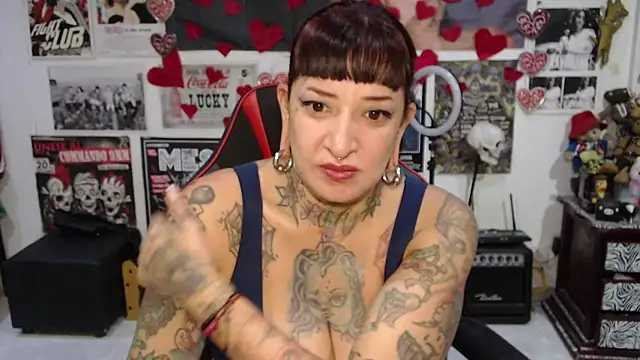 Rollyderolandia666 online show from February 22, 2026, 11:47 pm