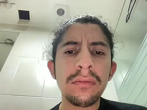 littlelatinhunter online show from November 29, 2025, 10:02 pm