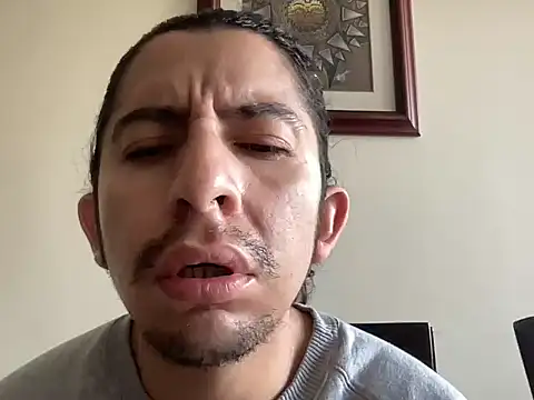 littlelatinhunter online show from November 30, 2025, 12:20 pm