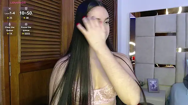 Snapshot of sofiaduque_26 chatting on December 6, 2024, 11:57 pm sofiaduque 26 online show from December 6, 2024, 11:57 pm