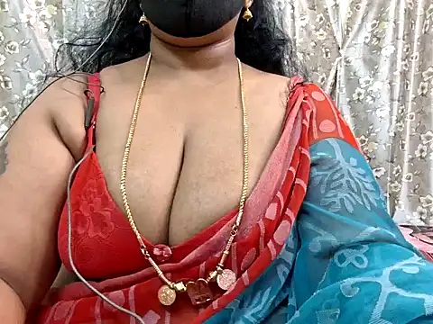 Snapshot of Pallavi-sri chatting on December 8, 2024, 7:11 pm Pallavi-sri online show from December 8, 2024, 7:11 pm