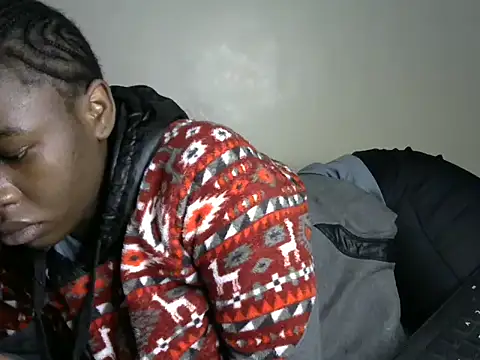 Novah  online show from November 24, 2025, 1:44 pm