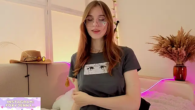 Snapshot of JennyDilly chatting on June 14, 2026, 6:10 pm JennyDilly online show from June 14, 2026, 6:10 pm