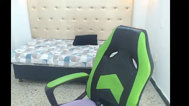 Snapshot of Kathiasaints chatting on February 25, 2026, 8:07 pm Kathiasaints online show from February 25, 2026, 8:07 pm