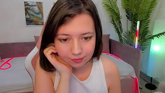 Snapshot of Lina_Brownie chatting on February 3, 2025, 5:40 am Lina Brownie online show from February 3, 2025, 5:40 am