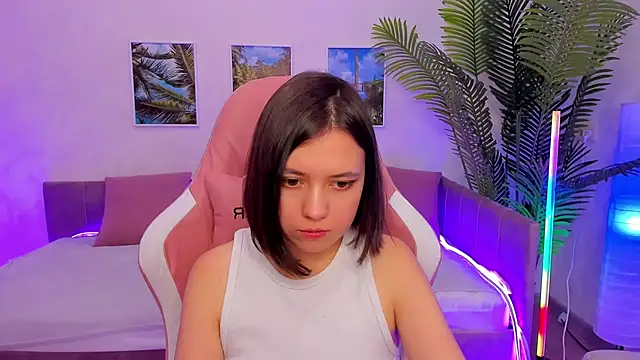 Snapshot of Lina_Brownie chatting on February 12, 2025, 5:26 am Lina Brownie online show from February 12, 2025, 5:26 am