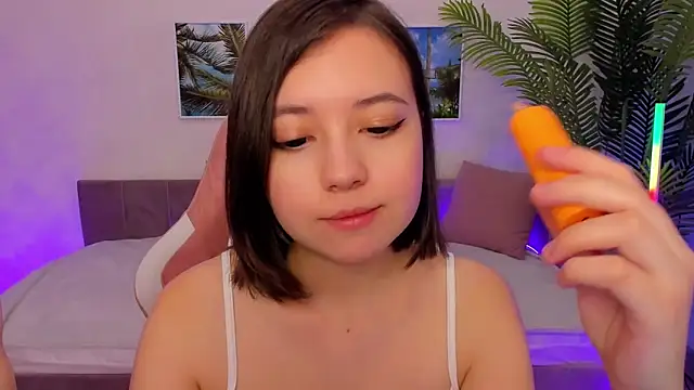 Snapshot of Lina_Brownie chatting on March 7, 2025, 5:08 am Lina Brownie online show from March 7, 2025, 5:08 am