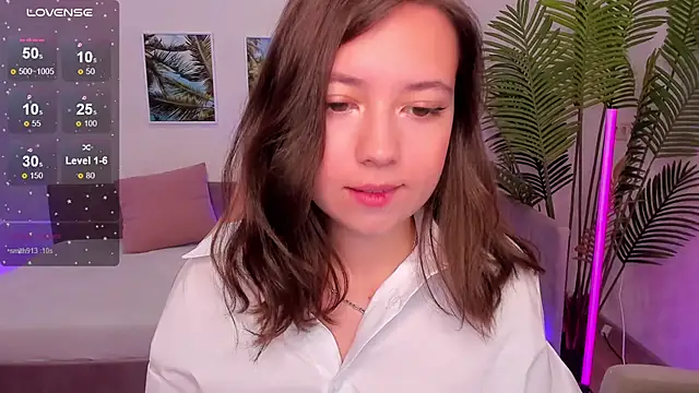 Snapshot of Lina_Brownie chatting on September 9, 2025, 2:44 am Lina Brownie online show from September 9, 2025, 2:44 am